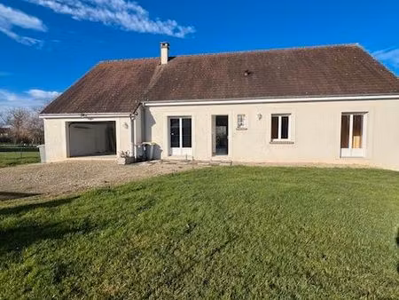 avallon dans le village de magny maison de plain pied et son terrain