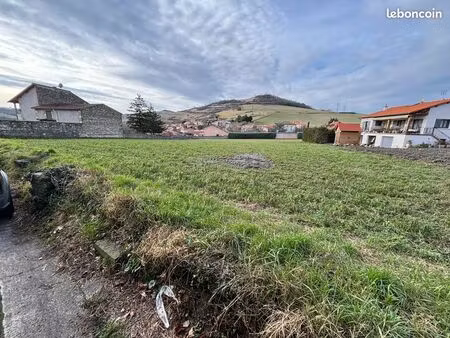 saint-yvoine terrain à bâtir 801m² borné et viabilisé