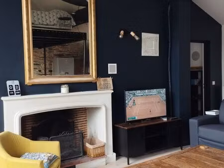 bel appartement esprit loft avec extérieur dans longère