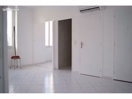 appartement t2 location st just