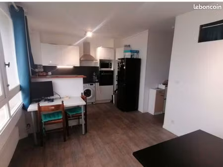 appartement f2 1200