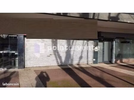 local commercial 90 m²