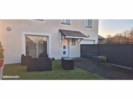 maison indépendante 121 m²