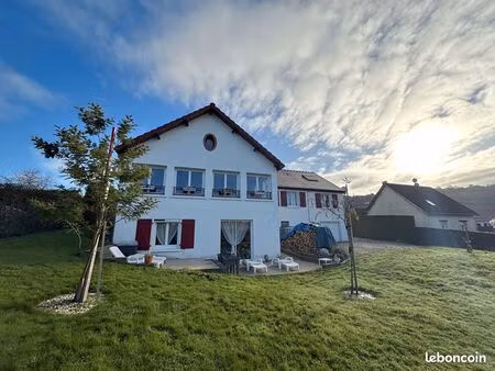 maison 8 pièces 193 m²