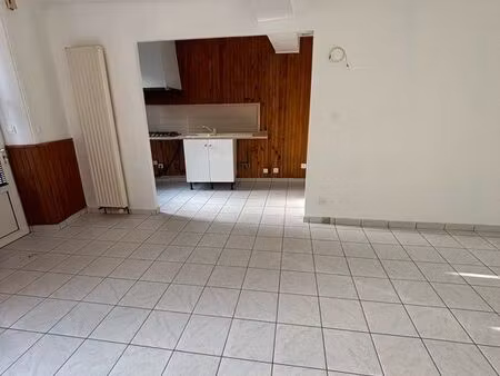 location maison de ville