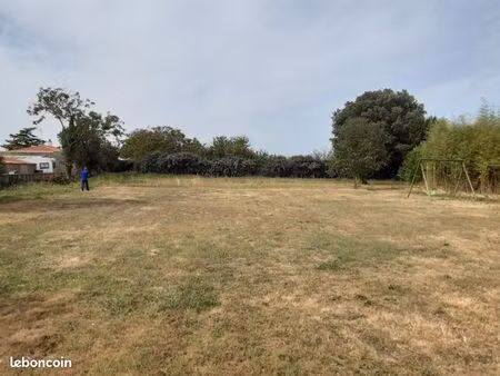 terrain 590 m² beautiran