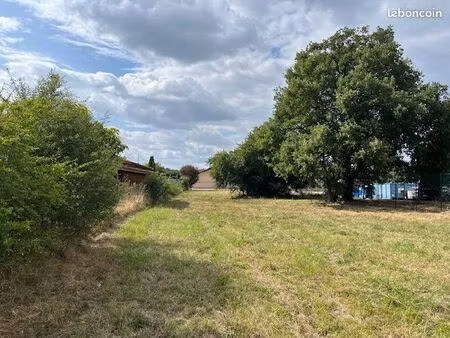 terrain 600 m² plaisance du touch