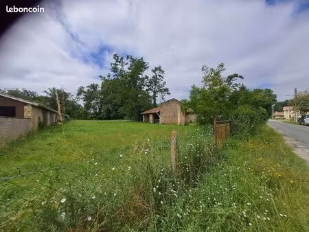 terrain 2 300 m² queyrac