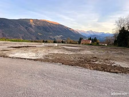terrains viabilisés à sinard