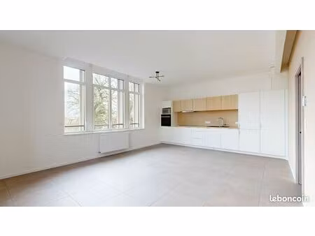 appartement 3 pièces 79 m²