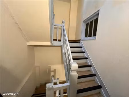 immeuble 97 m² montrejeau