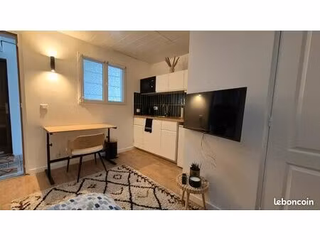studio meublé 18m2 à la häy-les-roses 94240
