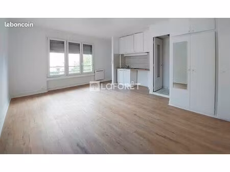 studio 1 pièce 23 m²