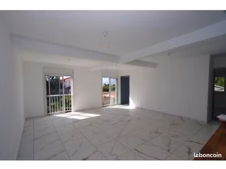 location appartement f4 1er étage