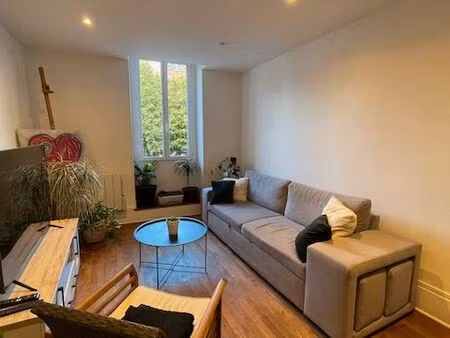 t3 dans l'ancien - centre ville