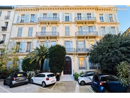 location cabinet nice centre ville