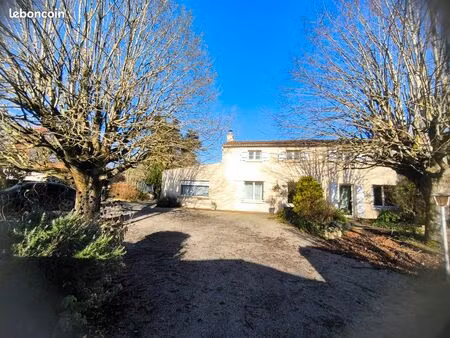 chambres meublées à louer – vie de maison à la campagne (nature  forêt & vignes...)
