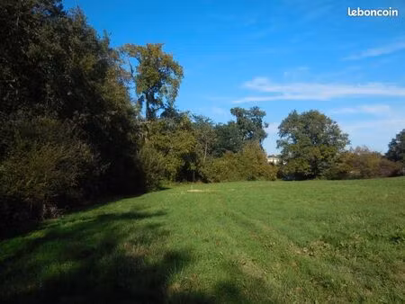 terrain 720 m² cerons