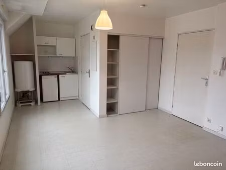 studio rue des carmes angers + parking