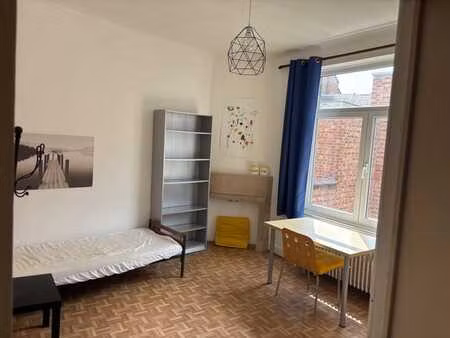 une chambre libre immédiatement