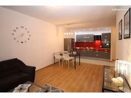 studio 1 pièce 25 m²