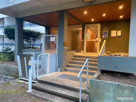 f2 rénové résidence du parc