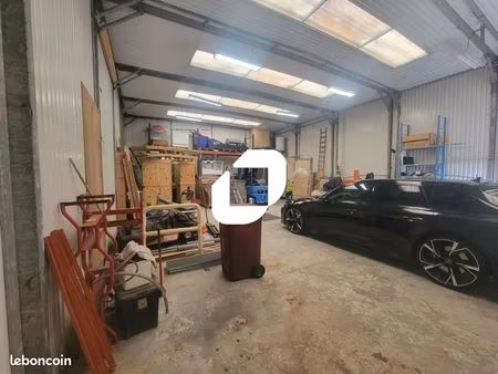 local industriel 257 m²