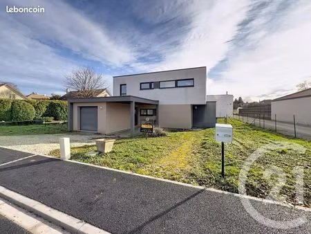 maison 5 pièces 109 m²