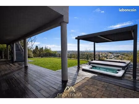 maison 8 pièces 272 m²