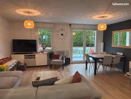 maison familiale avec jardin