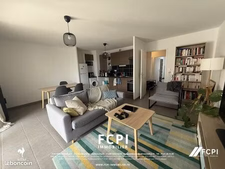 appartement 3 pièces 65 m²