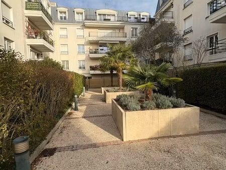 à vendre studio lumineux résidence de standing