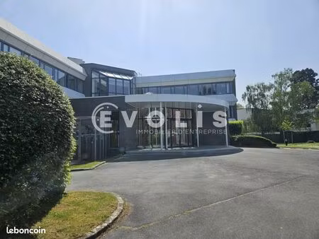 bureaux 360 m²