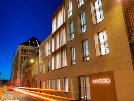 local à usage professionnel situé 24 rue du magasin à lille