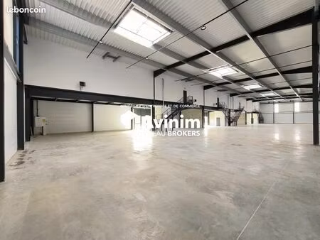 local 1230 m² villebon-sur-yvette