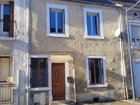 exclusif  dun sur auron  centre ville  maison avec garage et cour