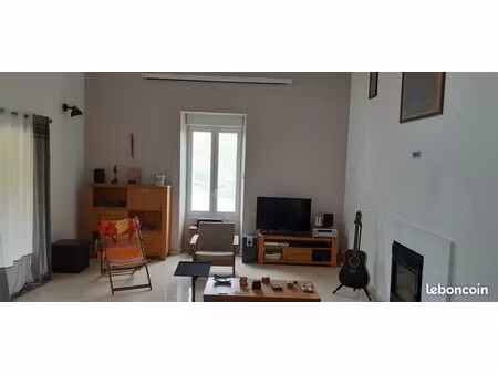 maison en pierres de 230 m²