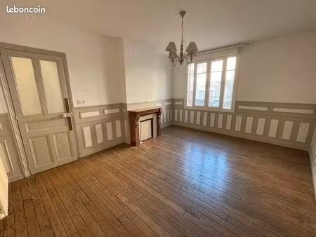 t3 avec terrasse et jardin