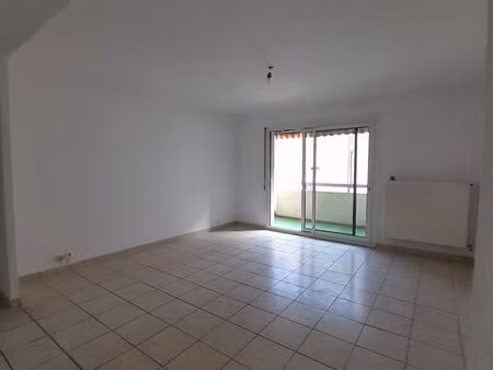 t3 appartement spacieux + place parking