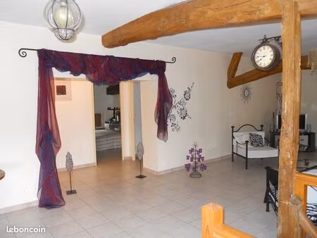 appart 2ch +bureau +parking