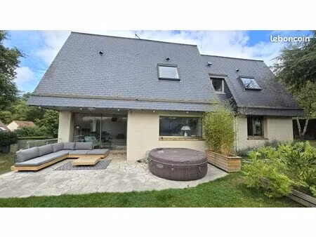 maison 6 pièces 141 m²