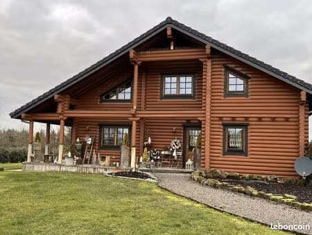 maison 6 pièces 140 m²