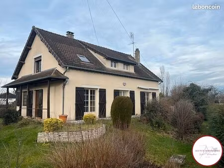 pavillon 6 pièces 142 m²