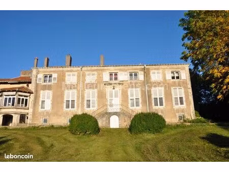 maison 28 pièces 800 m²