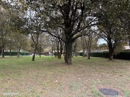 terrain 772 m² campet et lamolere