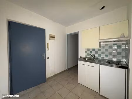 studio 1 pièce 16 m²