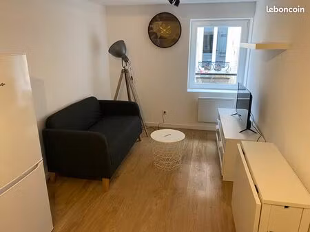 duplex t2bis meublé nancy place des vosges