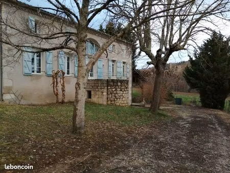 appartement meublé dans maison en pierre