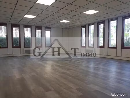 bureaux 120 m²