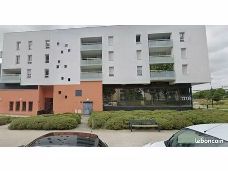 parking 11 m² vannes